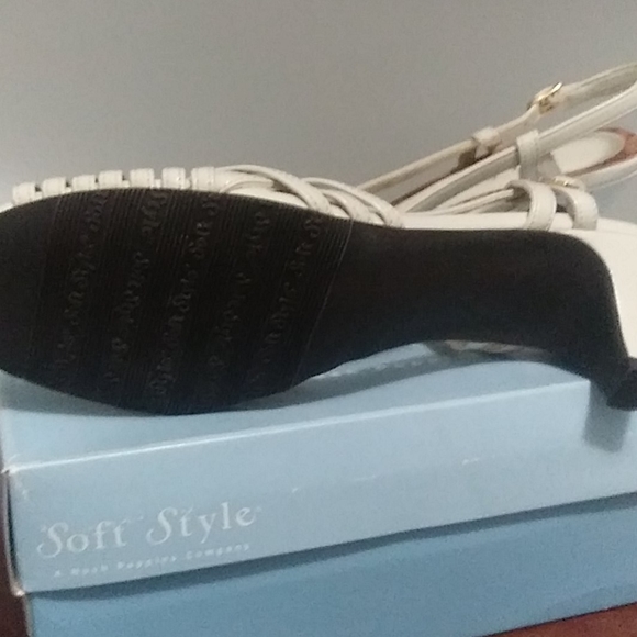 Hush Puppies Soft&Style NWT - Picture 3 of 3